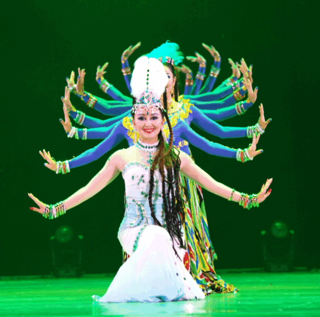 舞蹈大赛供应服装